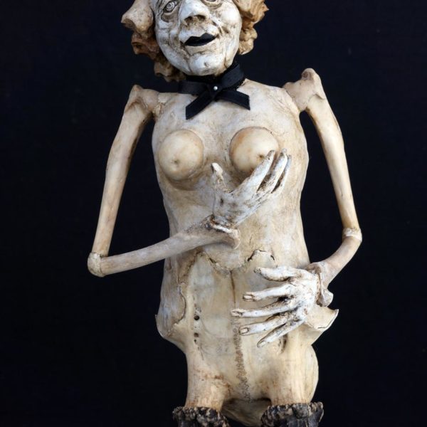 Sabrina Gruss - Défunts animés : Personnages - Cabaret