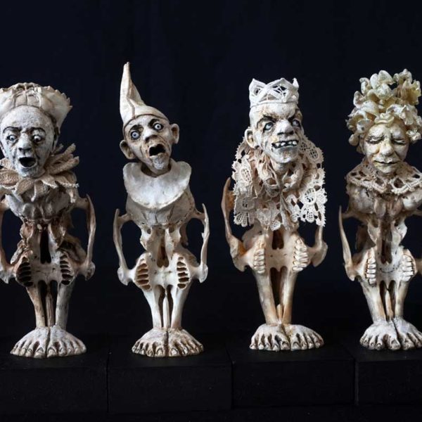 Sabrina Gruss - Défunts animés : Personnages - Les niaiseux