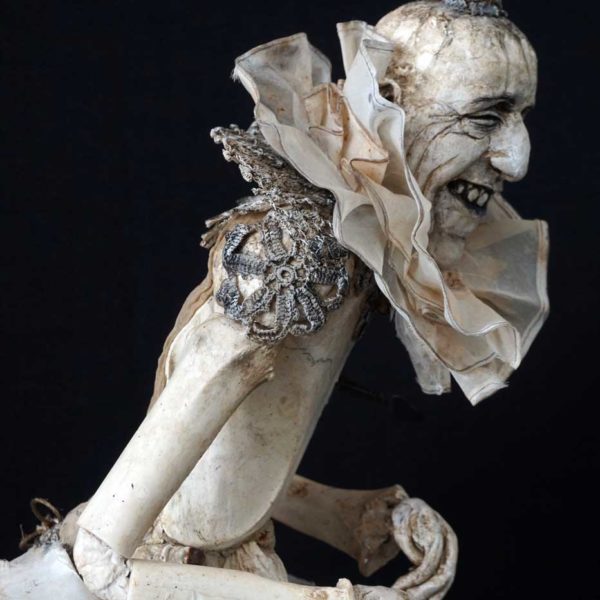 Sabrina Gruss - Défunts animés : Personnages - Narcisse