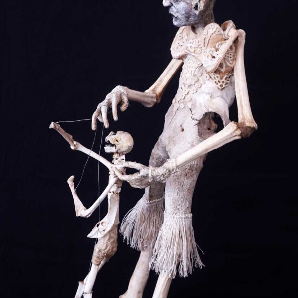 Sabrina Gruss - Défunts animés : Personnages - Sourire pluvieux